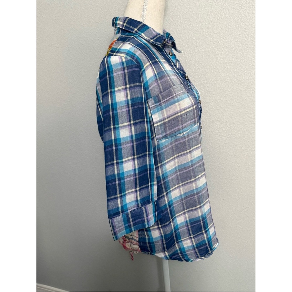 Soft Surroundings Floral Embroidered Mesh Back Plaid Button Down Shirt Blue S - Picture 4 of 6